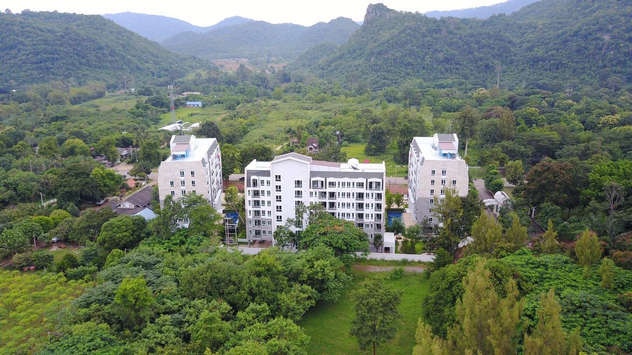 Courtyard Khaoyai By Paka Hotel Mu Si Exterior foto